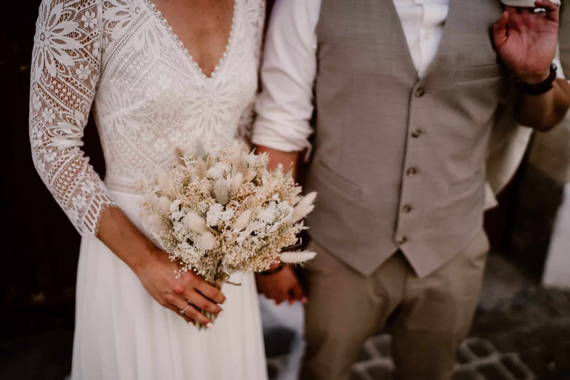 Bouquet de la mariée en fleurs séchées