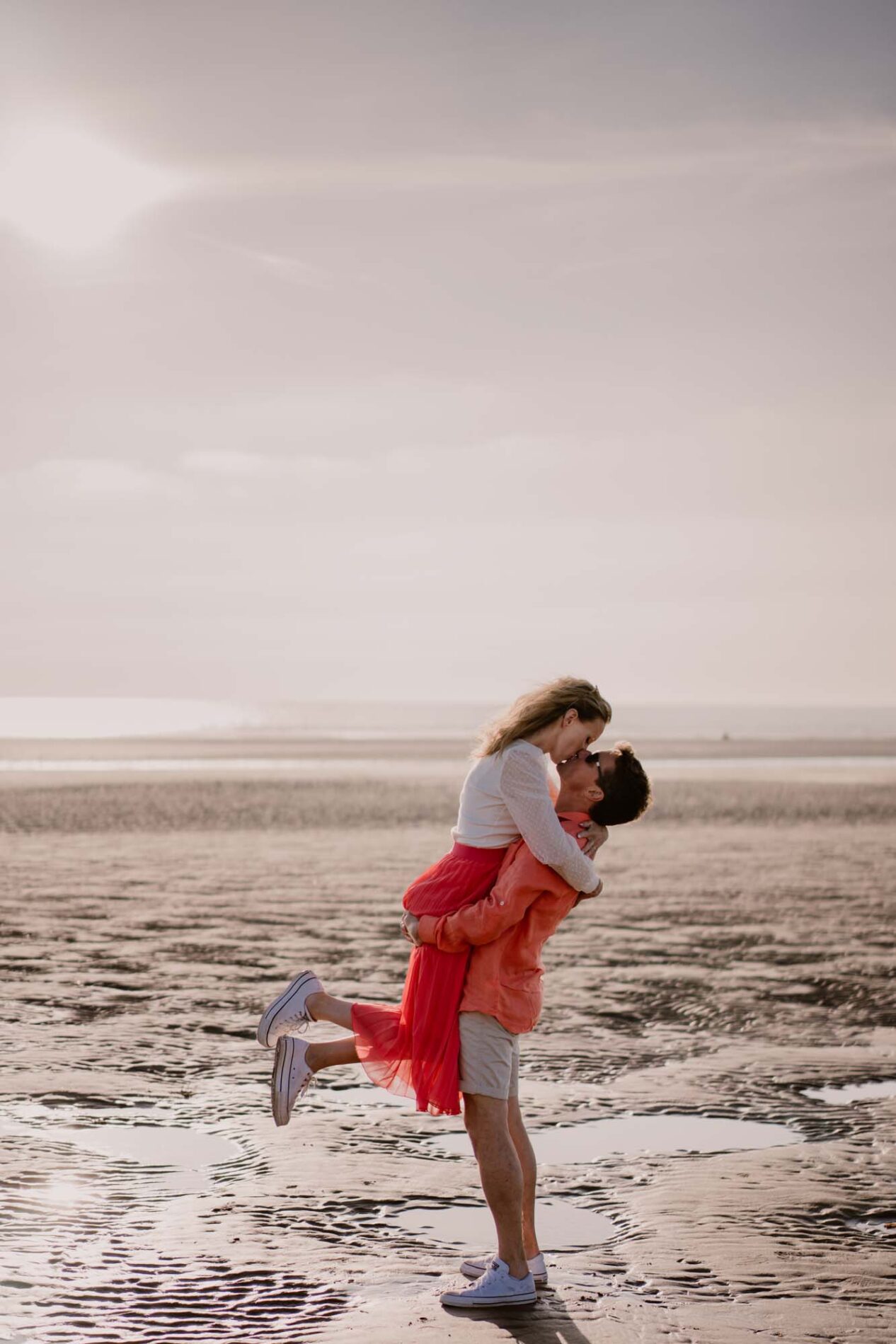 Séance couple en bord de mer