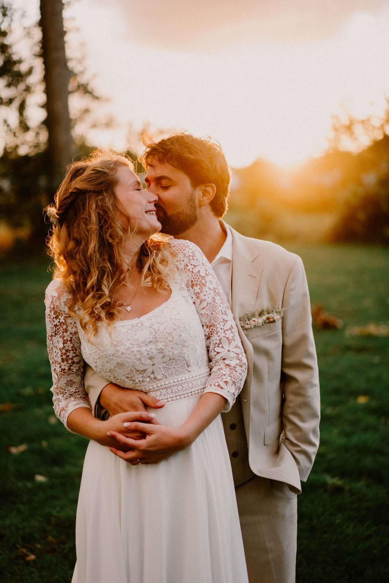 couple photo golden hour