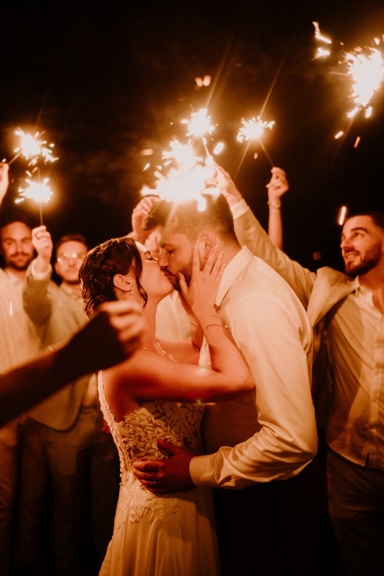 kissthebride