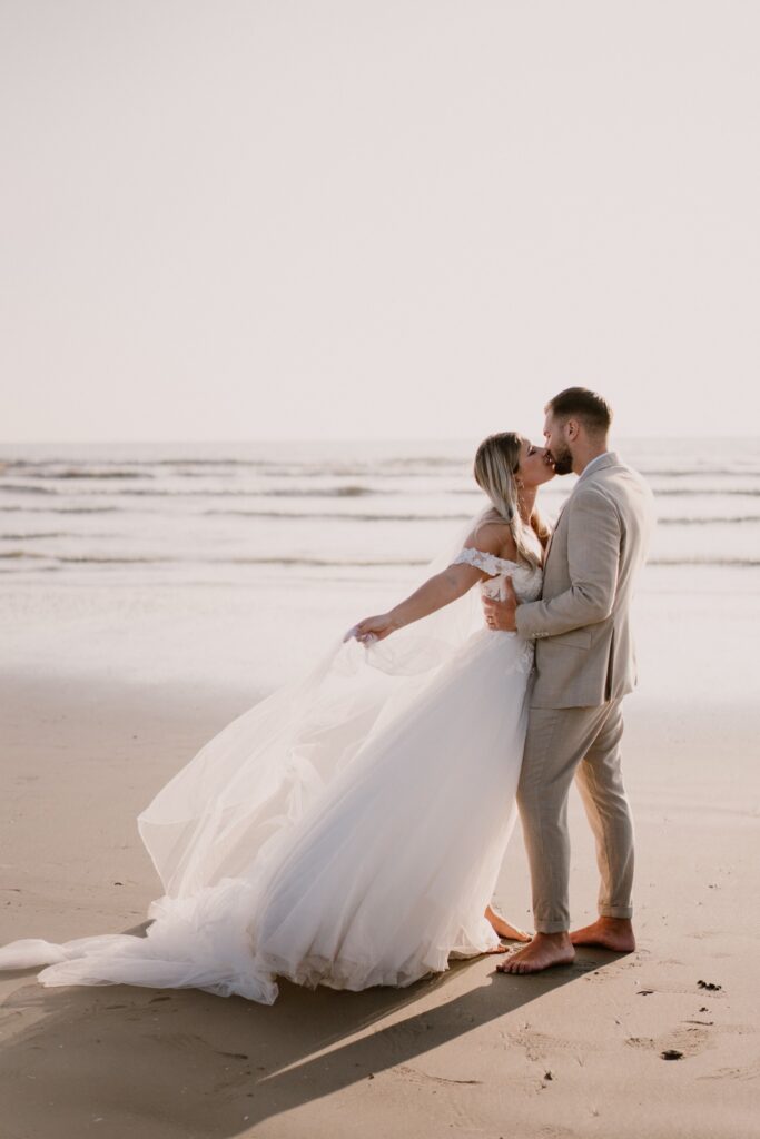 trash the dress a la mer